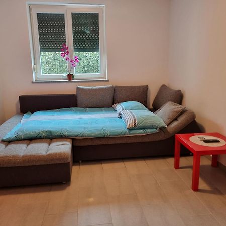 ApartІзола Екстер'єр фото