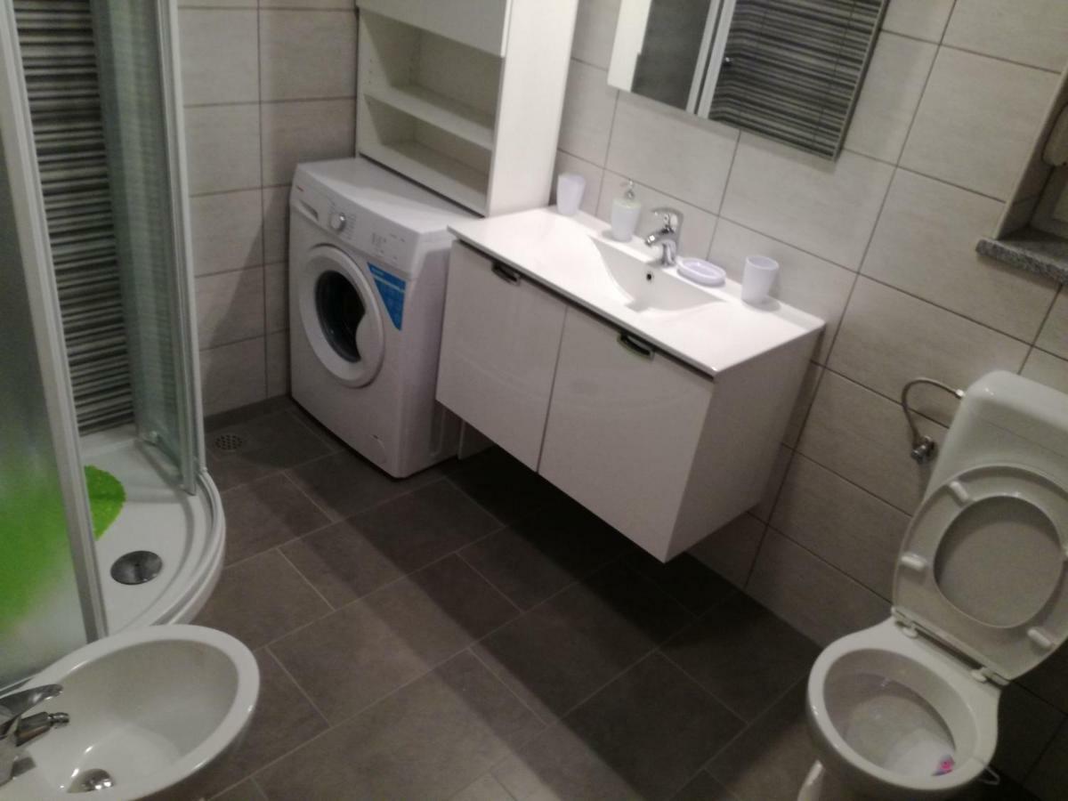 ApartІзола Екстер'єр фото